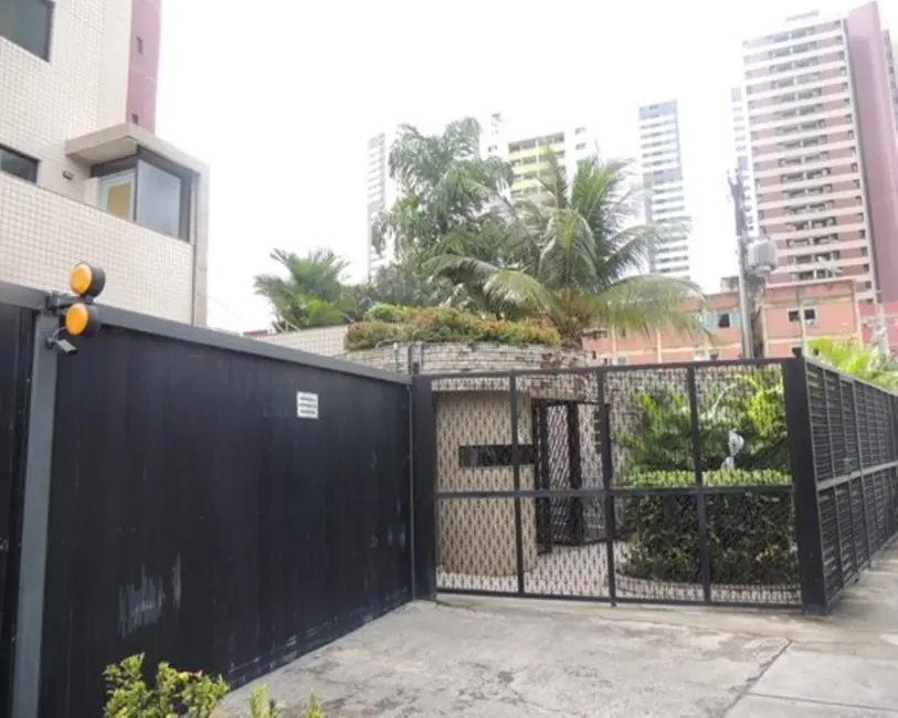 Foto 4 de Apartamento com 3 quartos à venda, 95m2 em Madalena, Recife - PE