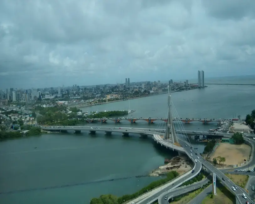 Foto 1 de Sala Comercial à venda e para alugar, 160m2 em Pina, Recife - PE