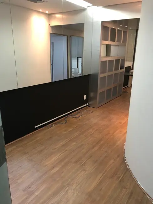 Sala Comercial à venda e para alugar, 59m2 em Boa Viagem, Recife - PE - imagem 4 Foto 4 de Sala Comercial à venda e para alugar, 59m2 em Boa Viagem, Recife - PE