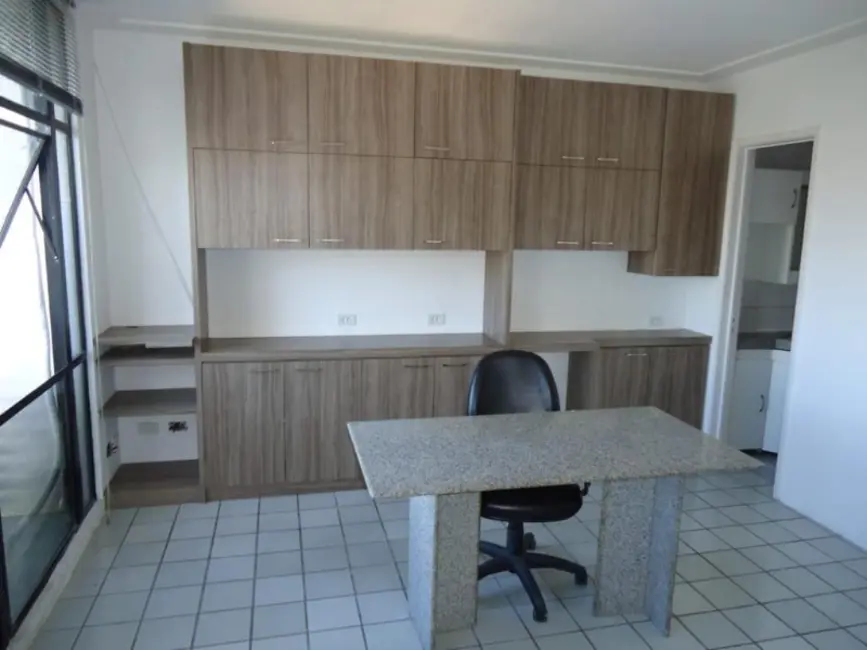 Foto 2 de Sala Comercial à venda e para alugar, 32m2 em Ilha do Leite, Recife - PE
