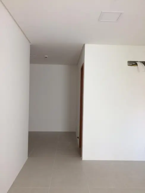 Foto 4 de Sala Comercial à venda e para alugar, 25m2 em Casa Forte, Recife - PE