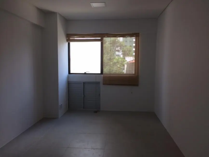 Foto 6 de Sala Comercial à venda e para alugar, 25m2 em Casa Forte, Recife - PE