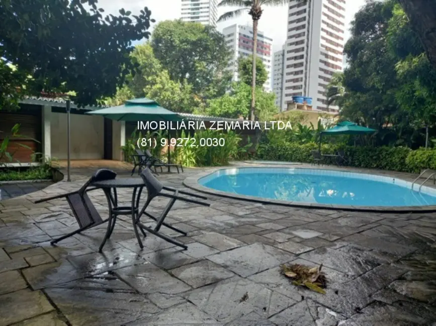 Foto 2 de Apartamento com 4 quartos à venda, 300m2 em Casa Forte, Recife - PE
