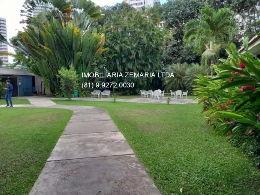 Foto 5 de Apartamento com 4 quartos à venda, 300m2 em Casa Forte, Recife - PE