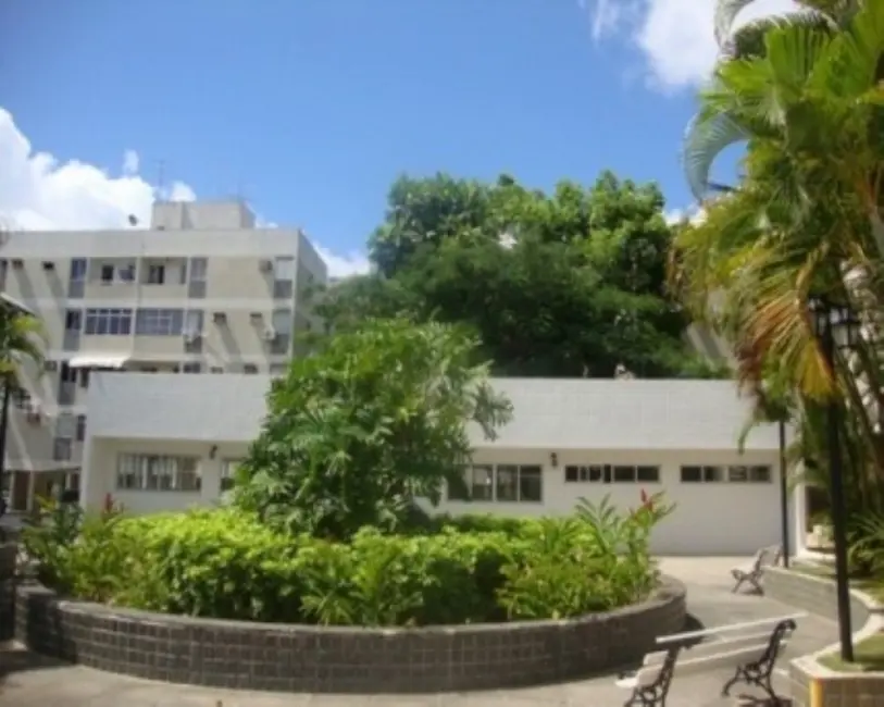 Foto 2 de Apartamento com 2 quartos à venda, 76m2 em Torre, Recife - PE