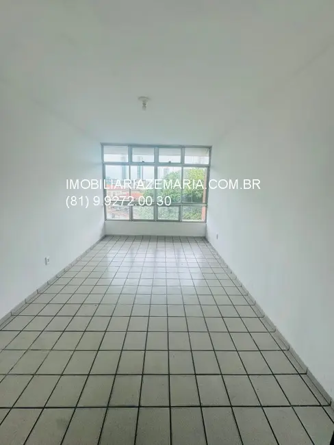 Foto 2 de Apartamento com 2 quartos à venda, 60m2 em Madalena, Recife - PE