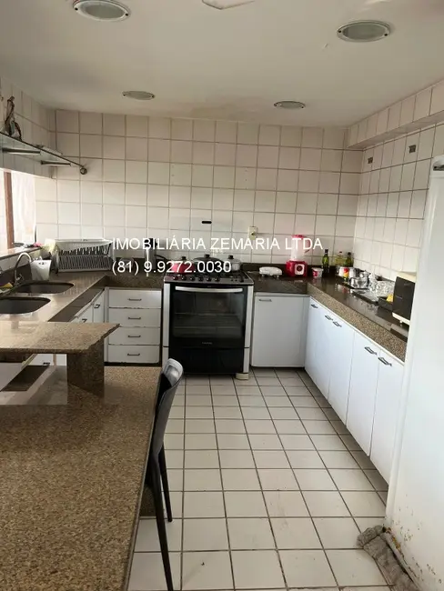 Foto 2 de Apartamento com 4 quartos à venda, 287m2 em Casa Forte, Recife - PE