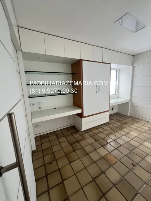 Foto 2 de Apartamento com 4 quartos à venda, 187m2 em Aflitos, Recife - PE
