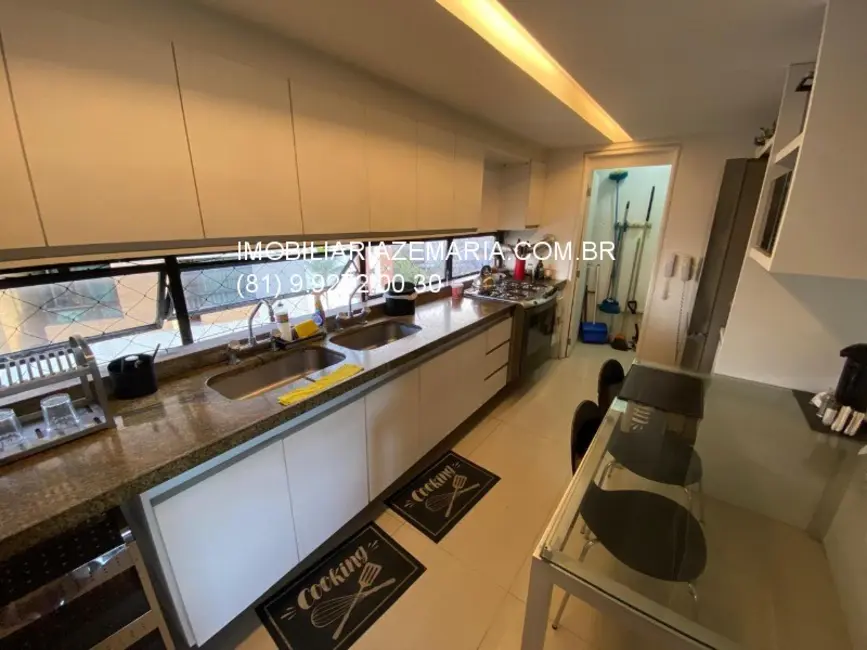 Foto 9 de Apartamento com 4 quartos à venda, 270m2 em Torre, Recife - PE