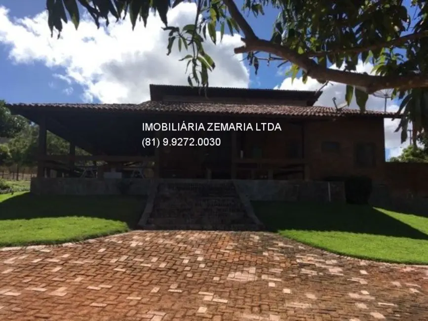Casa com 6 quartos à venda, 412m2 em Nossa Senhora das Graças, Gravata - PE - imagem 4 Foto 4 de Casa com 6 quartos à venda, 412m2 em Nossa Senhora das Graças, Gravata - PE