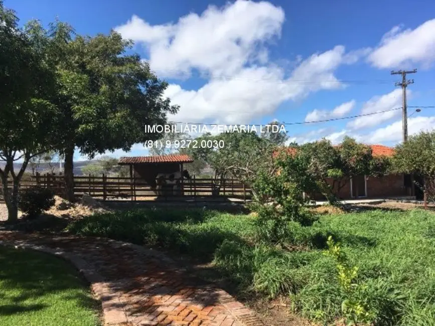 Casa com 6 quartos à venda, 412m2 em Nossa Senhora das Graças, Gravata - PE - imagem 6 Foto 6 de Casa com 6 quartos à venda, 412m2 em Nossa Senhora das Graças, Gravata - PE