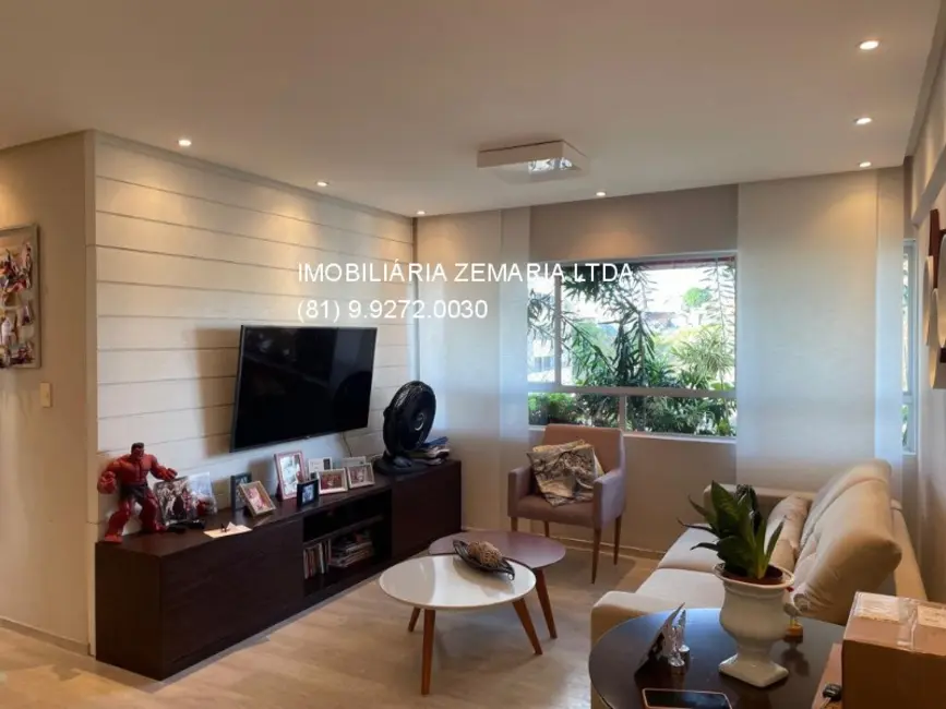 Foto 2 de Apartamento com 2 quartos à venda, 74m2 em Casa Forte, Recife - PE