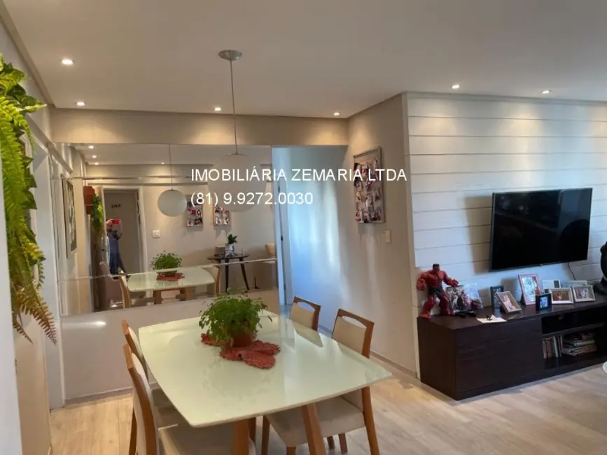 Foto 3 de Apartamento com 2 quartos à venda, 74m2 em Casa Forte, Recife - PE