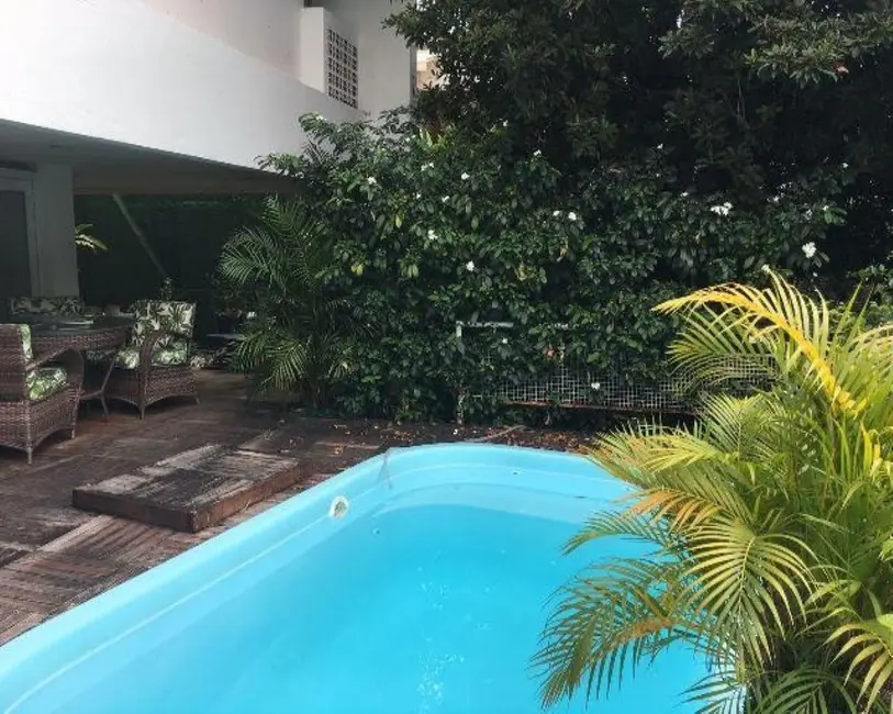 Foto 2 de Casa com 4 quartos à venda, 350m2 em Apipucos, Recife - PE