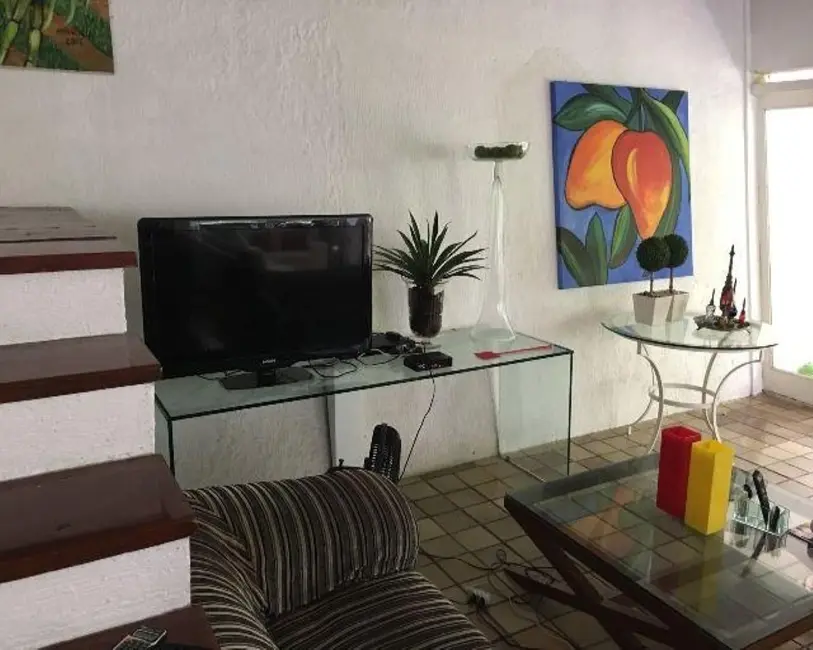 Casa com 4 quartos à venda, 350m2 em Apipucos, Recife - PE - imagem 4 Foto 4 de Casa com 4 quartos à venda, 350m2 em Apipucos, Recife - PE