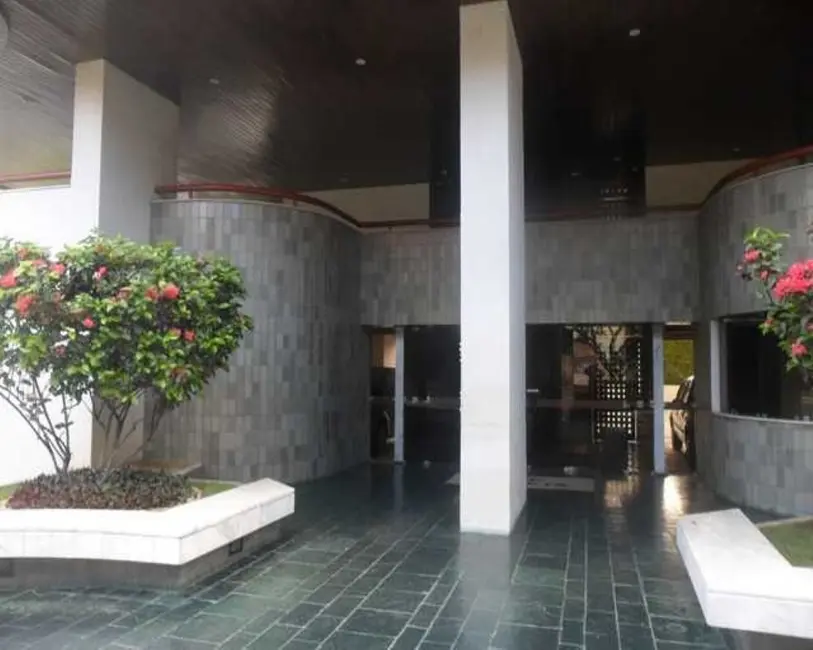 Foto 4 de Apartamento com 3 quartos à venda, 160m2 em Tamarineira, Recife - PE