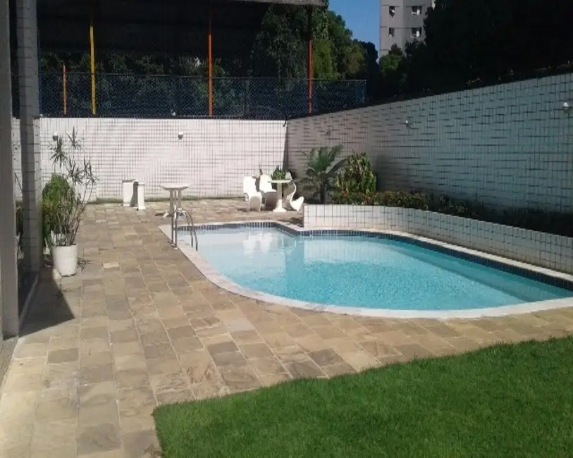 Foto 2 de Apartamento com 4 quartos à venda, 147m2 em Casa Forte, Recife - PE