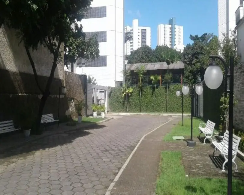 Foto 5 de Apartamento com 4 quartos à venda, 147m2 em Casa Forte, Recife - PE
