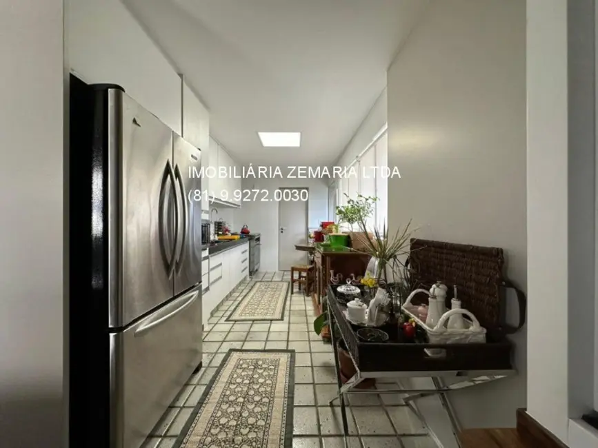 Foto 6 de Apartamento com 4 quartos à venda, 245m2 em Casa Forte, Recife - PE