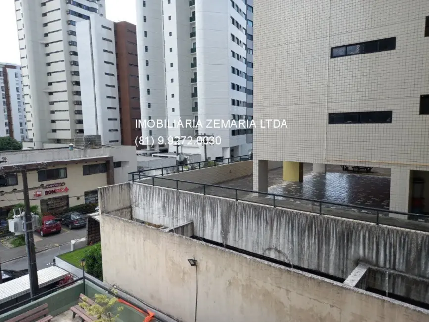 Foto 3 de Apartamento com 2 quartos à venda, 78m2 em Madalena, Recife - PE