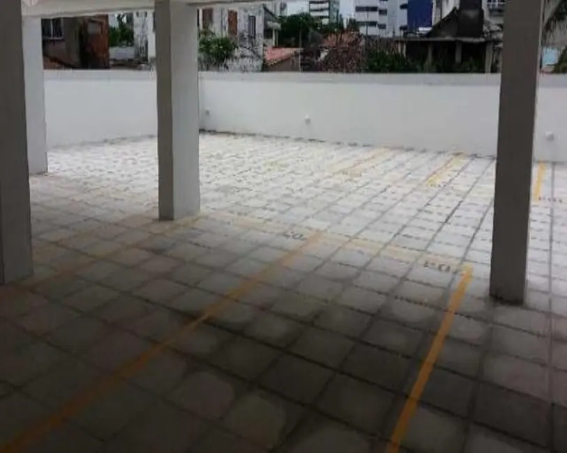 Foto 4 de Apartamento com 2 quartos à venda, 63m2 em Madalena, Recife - PE