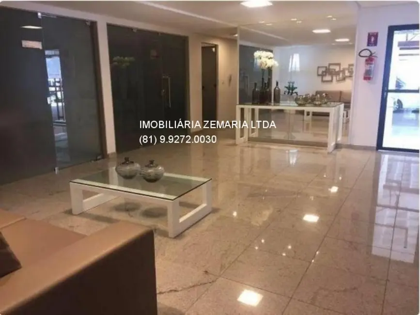 Foto 2 de Apartamento com 3 quartos à venda, 69m2 em Boa Vista, Recife - PE