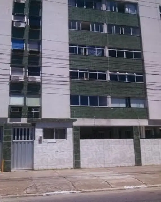 Foto 3 de Apartamento com 2 quartos à venda, 78m2 em Torreão, Recife - PE
