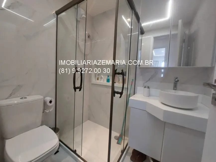 Foto 3 de Apartamento com 3 quartos à venda, 70m2 em Casa Forte, Recife - PE