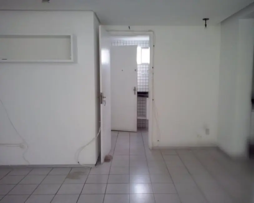 Foto 4 de Apartamento com 2 quartos à venda, 90m2 em Madalena, Recife - PE
