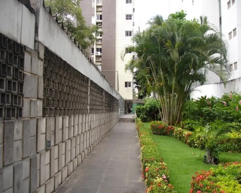 Foto 6 de Apartamento com 2 quartos à venda, 82m2 em Parnamirim, Recife - PE