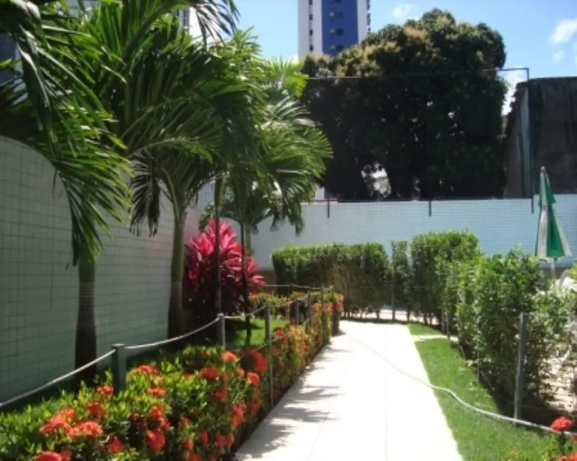 Apartamento com 3 quartos à venda, 79m2 em Madalena, Recife - PE - imagem 3 Foto 3 de Apartamento com 3 quartos à venda, 79m2 em Madalena, Recife - PE