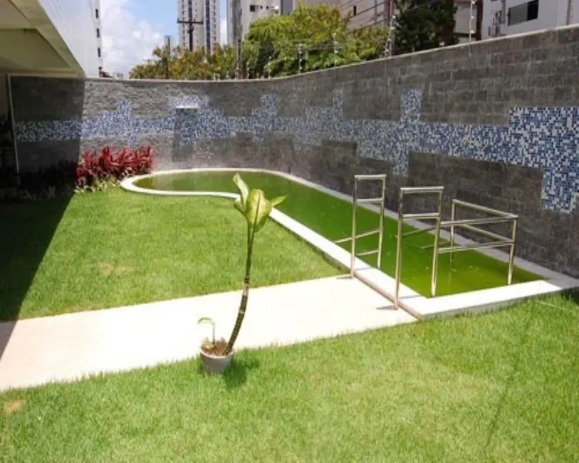 Foto 3 de Apartamento com 2 quartos à venda, 44m2 em Torre, Recife - PE
