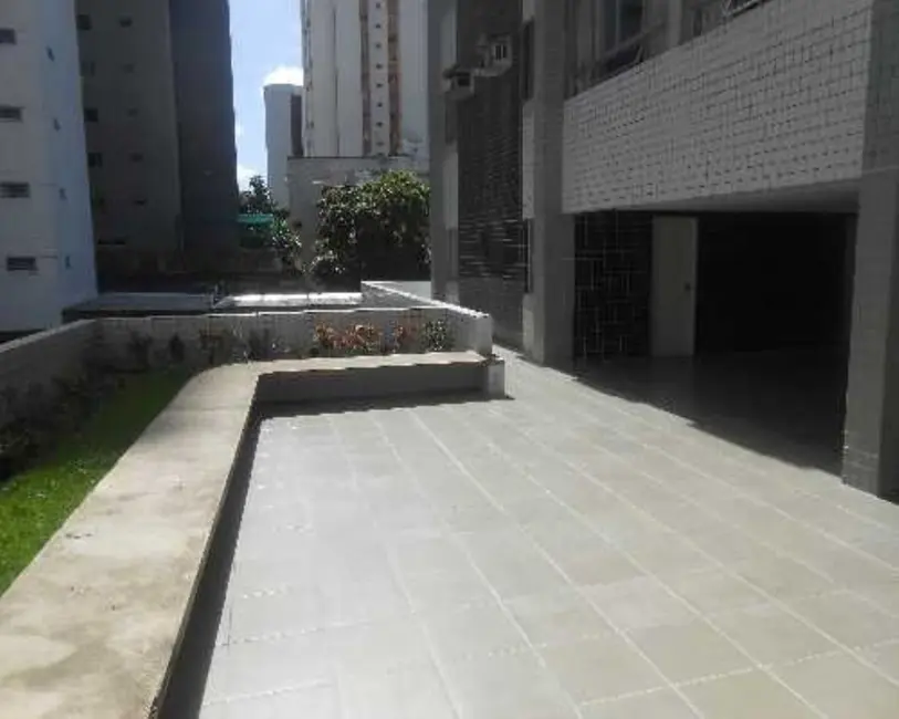 Foto 5 de Apartamento com 2 quartos à venda, 67m2 em Aflitos, Recife - PE
