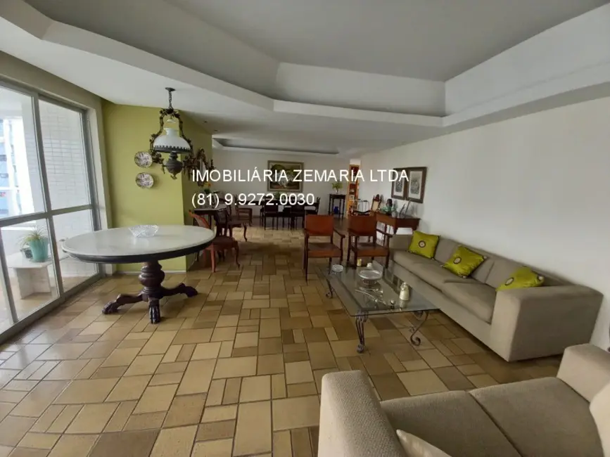 Foto 6 de Apartamento com 4 quartos à venda, 245m2 em Casa Forte, Recife - PE