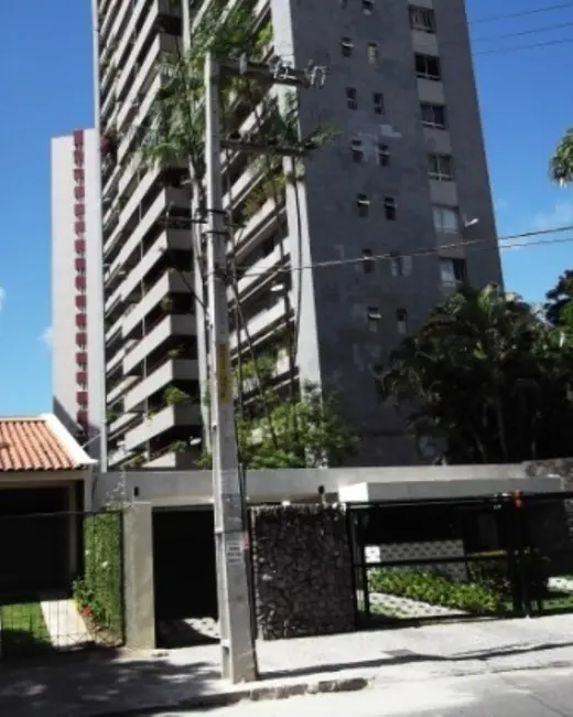 Foto 3 de Apartamento com 4 quartos à venda, 245m2 em Casa Forte, Recife - PE