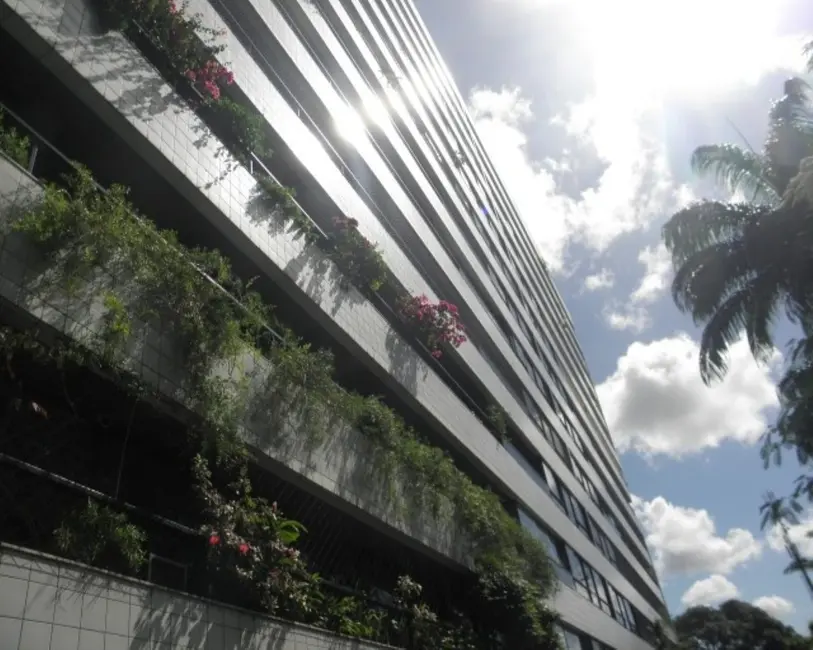 Foto 9 de Apartamento com 4 quartos à venda, 250m2 em Casa Forte, Recife - PE
