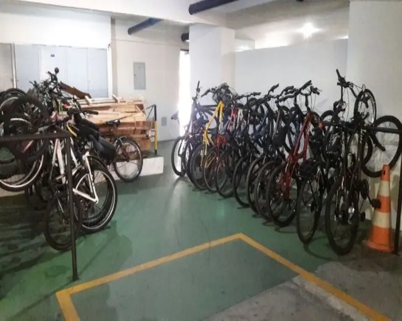 Foto 3 de Apartamento com 4 quartos à venda, 225m2 em Ilha do Retiro, Recife - PE