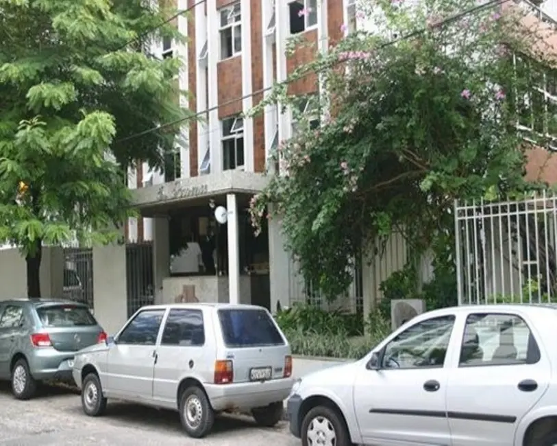 Foto 5 de Apartamento com 4 quartos à venda, 200m2 em Jaqueira, Recife - PE