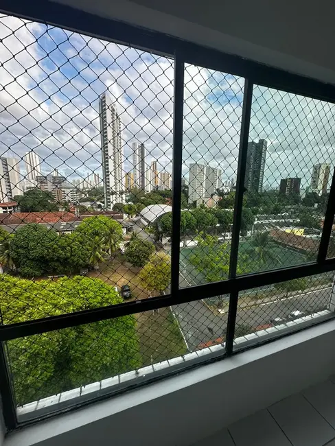 Foto 2 de Apartamento com 2 quartos à venda, 50m2 em Casa Forte, Recife - PE