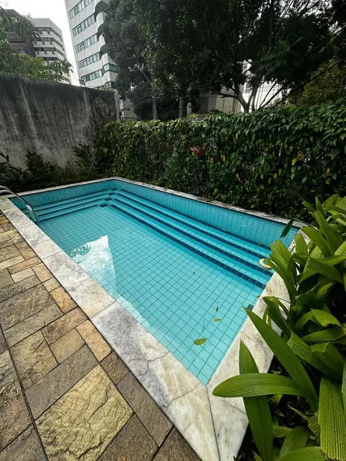 Foto 3 de Apartamento com 2 quartos à venda, 50m2 em Casa Forte, Recife - PE