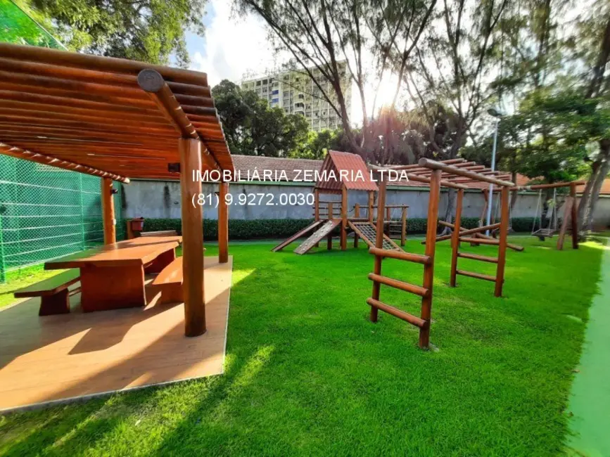 Foto 6 de Apartamento com 4 quartos à venda, 200m2 em Casa Forte, Recife - PE