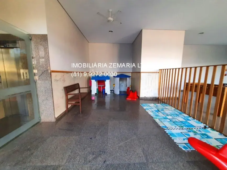 Foto 3 de Apartamento com 4 quartos à venda, 200m2 em Casa Forte, Recife - PE