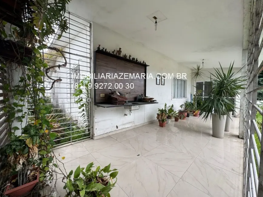 Casa com 4 quartos à venda, 350m2 em Parnamirim, Recife - PE - imagem 6 Foto 6 de Casa com 4 quartos à venda, 350m2 em Parnamirim, Recife - PE