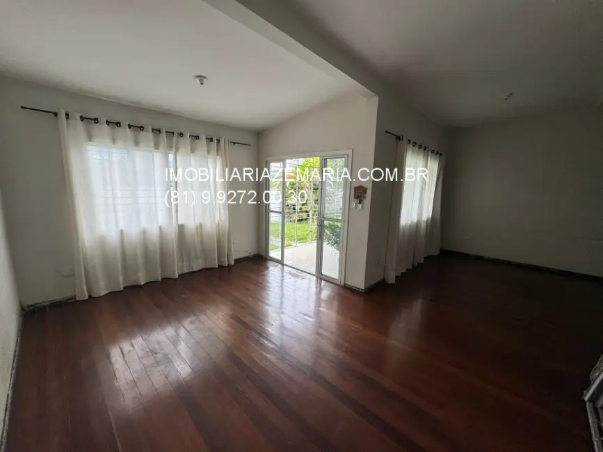 Casa com 4 quartos à venda, 350m2 em Parnamirim, Recife - PE - imagem 8 Foto 8 de Casa com 4 quartos à venda, 350m2 em Parnamirim, Recife - PE