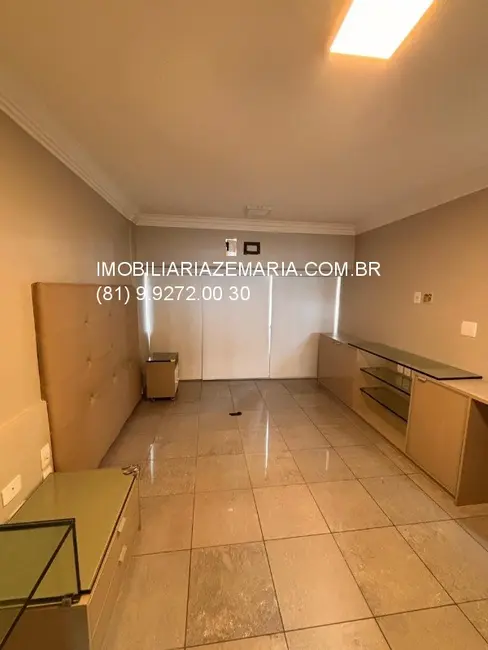 Foto 3 de Apartamento com 3 quartos à venda, 230m2 em Apipucos, Recife - PE