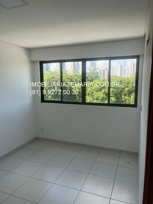 Foto 3 de Apartamento com 4 quartos à venda, 230m2 em Torre, Recife - PE