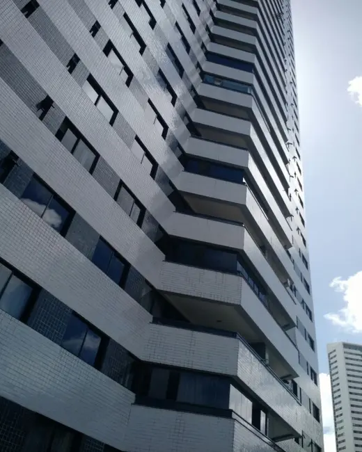 Foto 1 de Apartamento com 4 quartos à venda, 150m2 em Casa Forte, Recife - PE