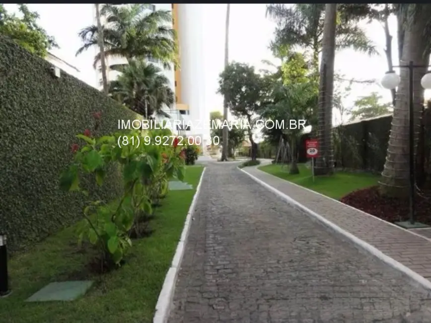 Apartamento com 3 quartos à venda, 216m2 em Monteiro, Recife - PE - imagem 2 Foto 2 de Apartamento com 3 quartos à venda, 216m2 em Monteiro, Recife - PE