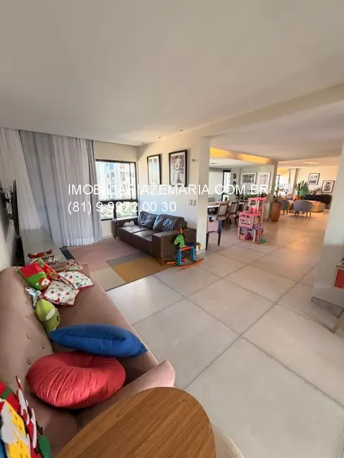 Apartamento com 4 quartos à venda, 250m2 em Casa Forte, Recife - PE - imagem 3 Foto 3 de Apartamento com 4 quartos à venda, 250m2 em Casa Forte, Recife - PE
