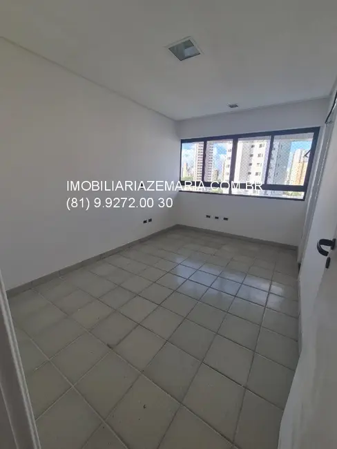 Foto 3 de Apartamento com 4 quartos à venda, 200m2 em Casa Forte, Recife - PE